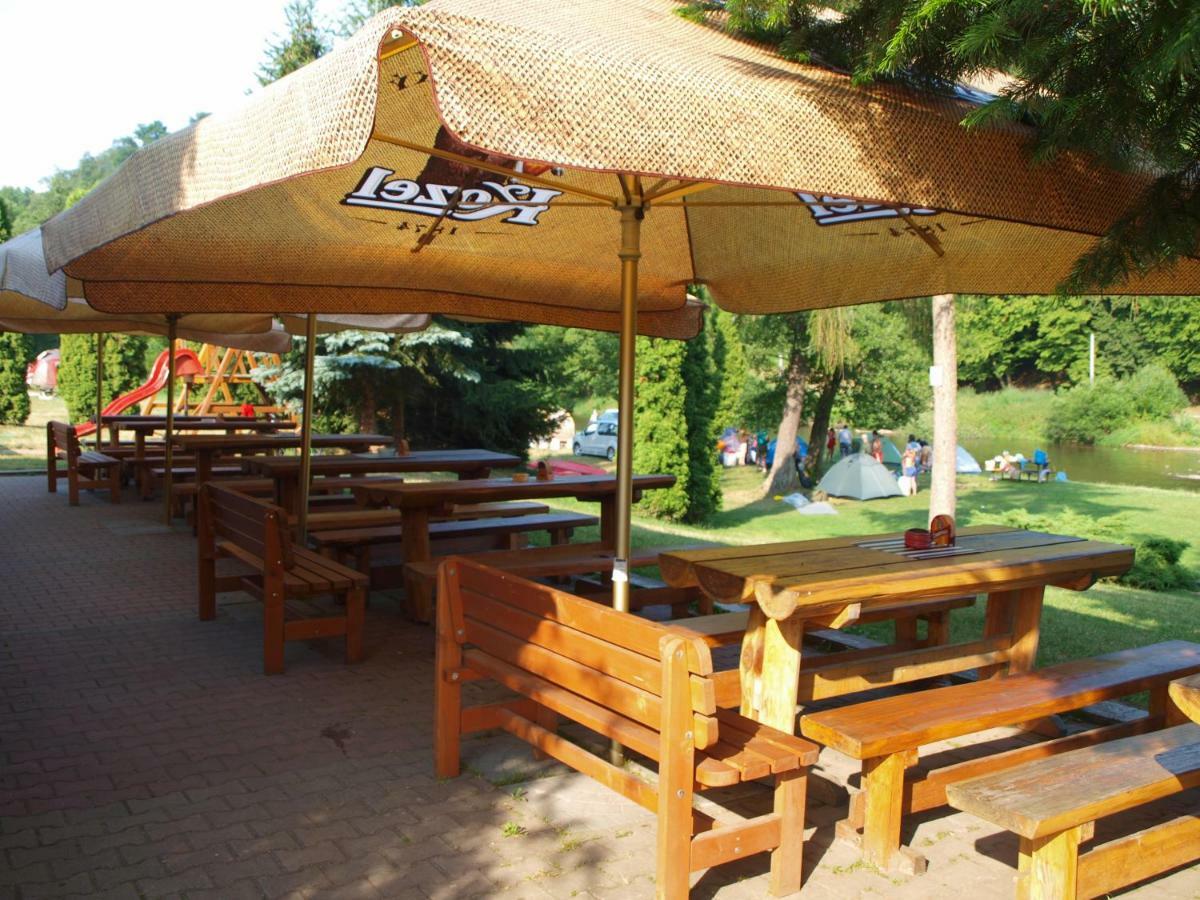 Hotel Kormoran Zlenice Zewnętrze zdjęcie