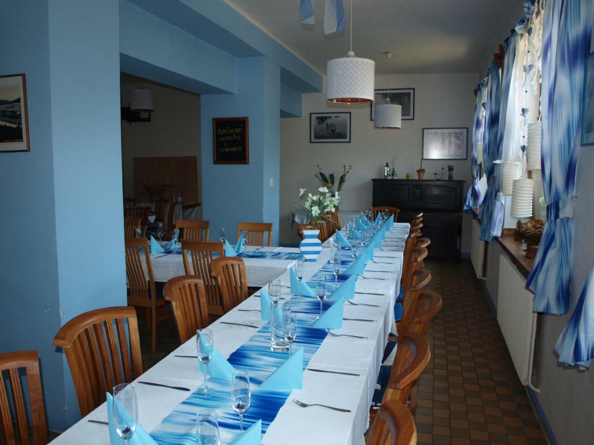Hotel Kormoran Zlenice Zewnętrze zdjęcie